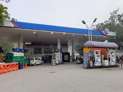 Kirti Nagar Petrol Pumps 1