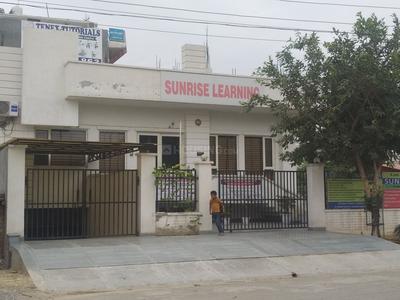 Sector 77 Schools/Universities 1