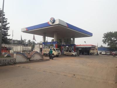 Jugberia Petrol Pumps 1
