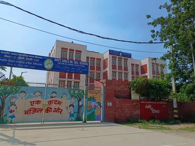 Sector 25 Rohini Locality Images 1
