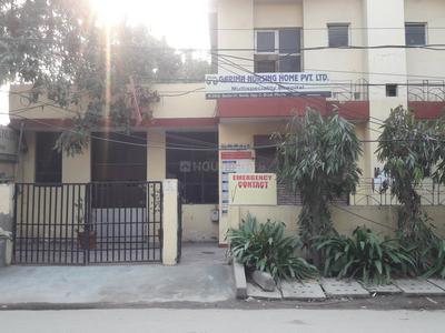 Sector 31 Hospitals/Clinics 1