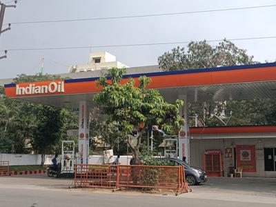 Ajmeri Gate Petrol Pumps 1