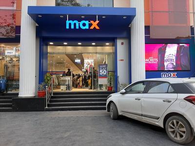 Gujranwala Town Shopping Malls 2