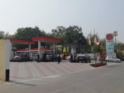Panchsheel Enclave Petrol Pumps 1