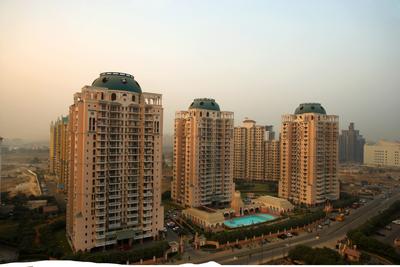 DLF Trinity Towers Brochure 14