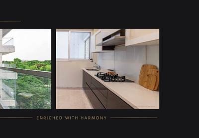 Pacifica Hamilton Tower Brochure 47